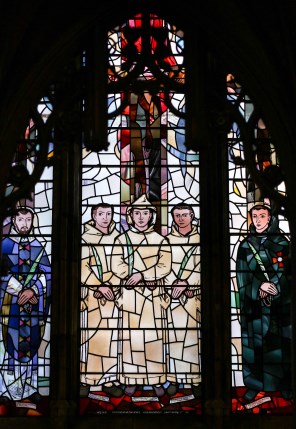 영국의 가톨릭 순교자들2_by Charles Blakeman_photo by Lawrence OP_in the church of St Etheldreda in London_England.jpg